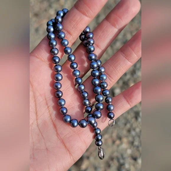 Amazing high-grade natural genuine black pearl 925 sterling silver necklace